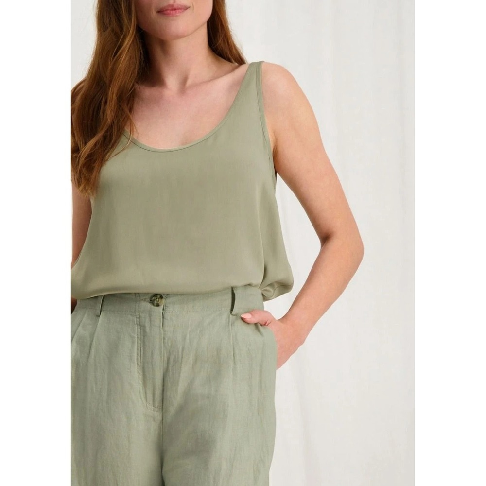 Circle of Trust Isabella Top Tank Womens Size M Olive Green Silk Feel Camisole